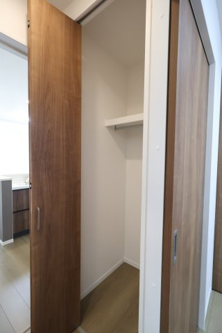 《仲介手数料無料》南区文蔵５丁目8-1新築一戸建てサニータウンの収納