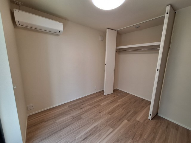 アルベロコレットの居間・リビング|★きれいなフローリングのリビング★