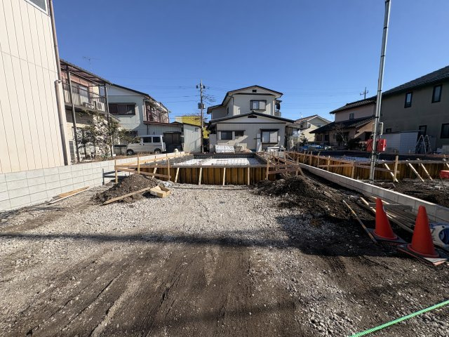 【Cradle garden】宇都宮市宝木本町 第7 全2棟の前面道路含む現地写真|〇1号棟〇
建築中の工程を確認できるのがは今ならではのメリットです。
周辺環境を含め、今からチェックがおすすめです。
先ずはお気軽にお問合せください！
※2026年1月撮影
