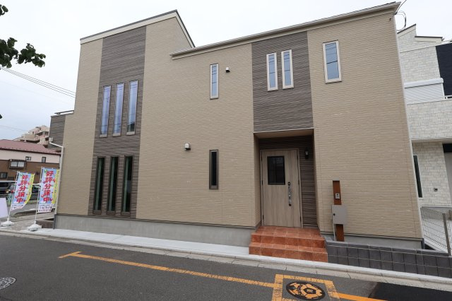 《仲介手数料無料》南区文蔵５丁目8-1新築一戸建てサニータウンの外観