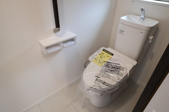 《仲介手数料無料》南区文蔵５丁目8-1新築一戸建てサニータウンのトイレ