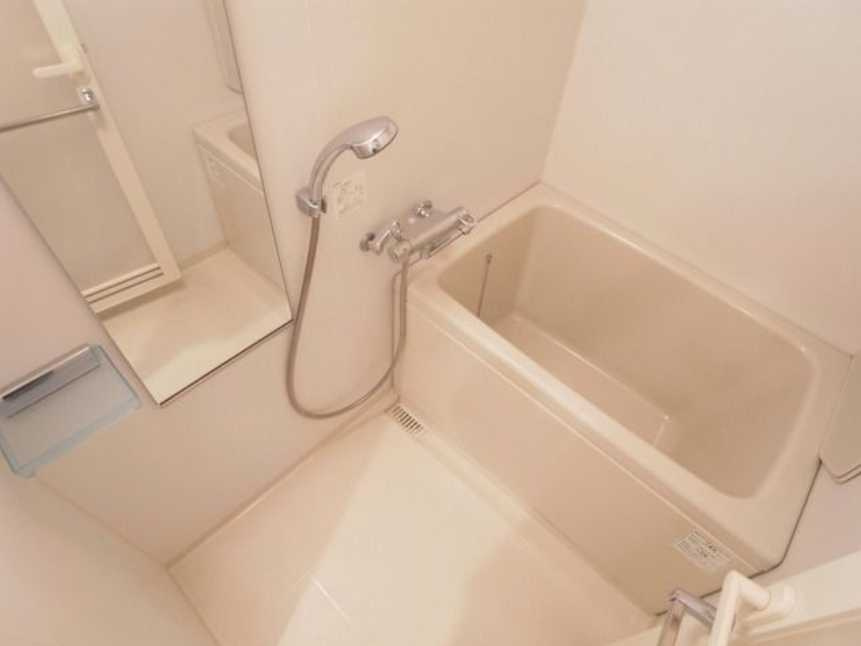 プラウドフラット三軒茶屋　南西角部屋　三軒茶屋エリア　オートロックの浴室