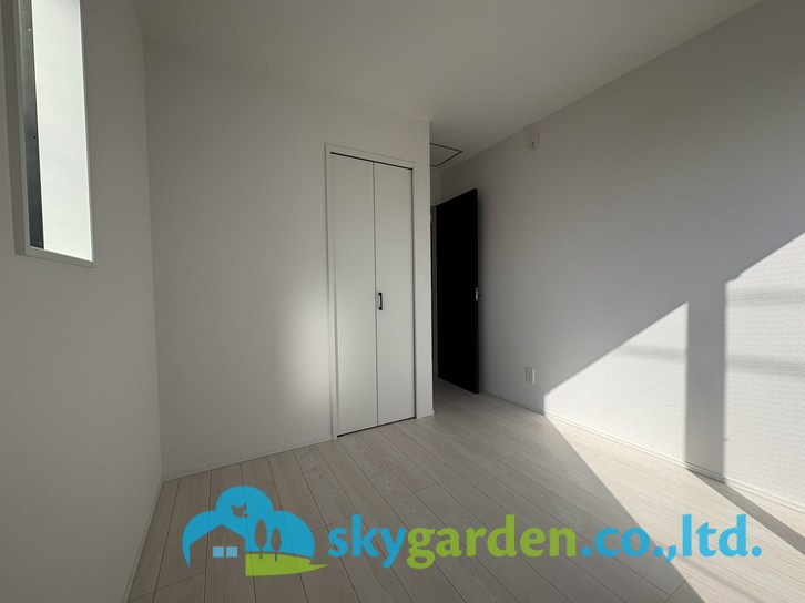 茅ヶ崎市浜之郷7期　新築戸建1棟の子供部屋|お子さんのお部屋にいかがでしょうか