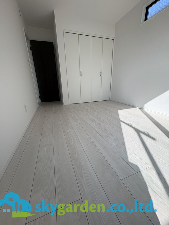 茅ヶ崎市浜之郷7期　新築戸建1棟の洋室|落ち着いた色調の洋室です