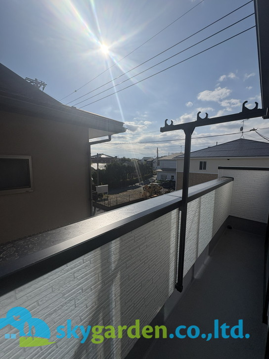 茅ヶ崎市浜之郷7期　新築戸建1棟のバルコニー|落ち着いた時間を過ごせるバルコニーです