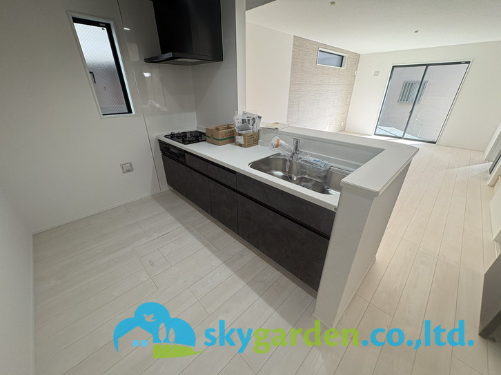 茅ヶ崎市浜之郷7期　新築戸建1棟のキッチン|キッチンでお料理をお楽しみください