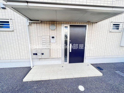 【エントランス】 | ロイヤルガーデンなでしこ館