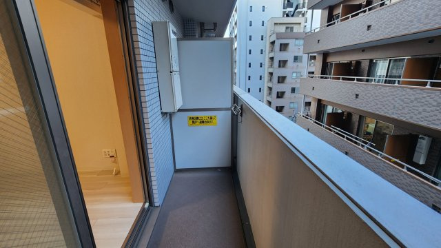 エスティメゾン神田のバルコニー