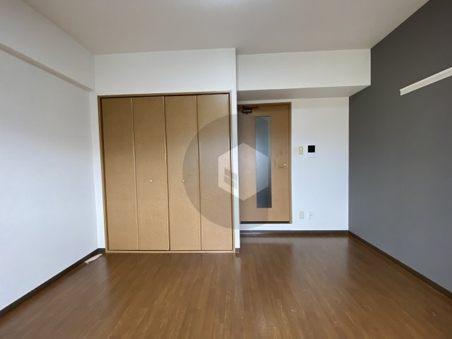 サンピリア小阪の洋室