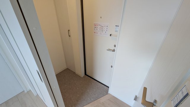 【玄関】