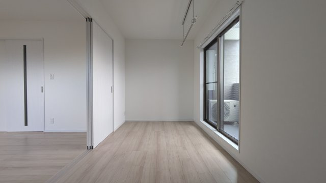 【寝室】