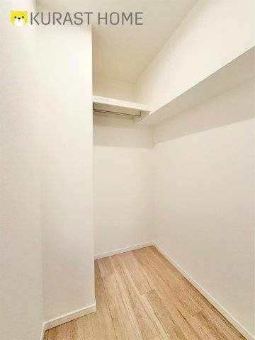 サーパスシティ西院日照町　5階の収納|洋室6帖収納