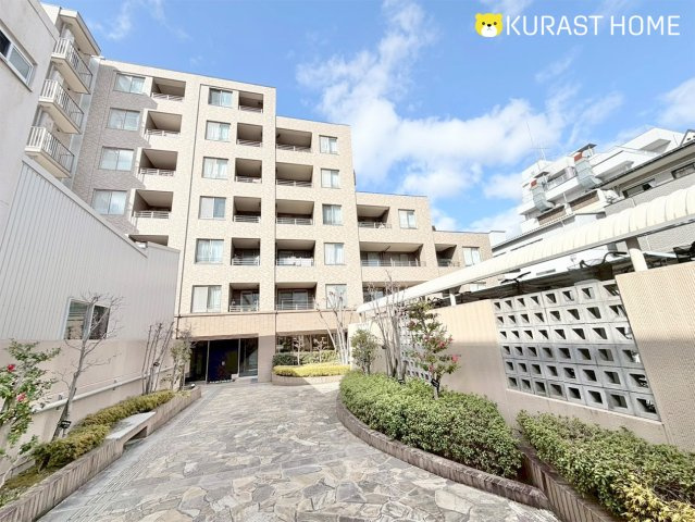 サーパスシティ西院日照町　5階の外観