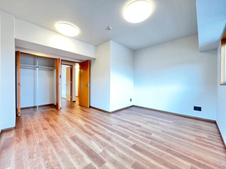 【洋室】 | ディーレスティア堺・光明池