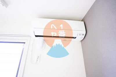 【設備】 | オーガスト螢 | エアコン付きです。　※参考写真です。