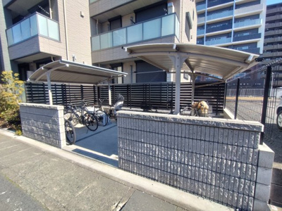 【その他共用部分】 | ヴェルサス | 駐輪場