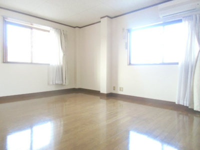 【洋室】 | 吉田ビル