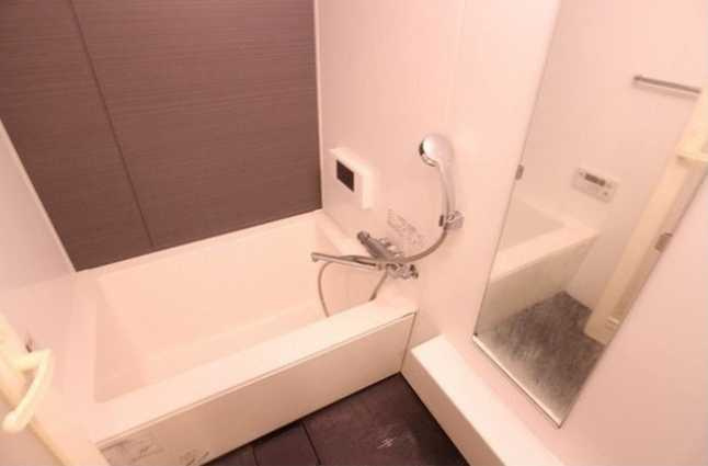 パークフラッツ中目黒　ペット相談　目黒川沿い　トランクルームの浴室