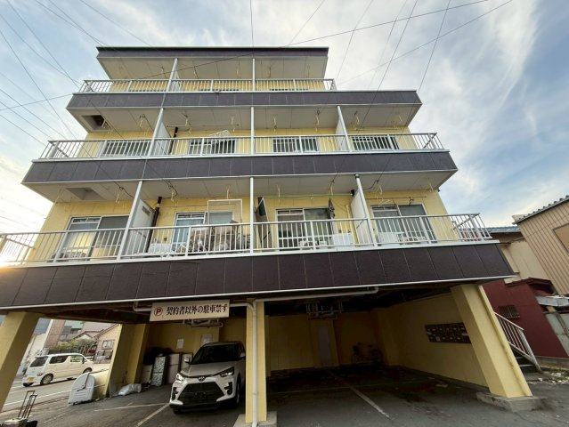 三重県津市　一棟の外観