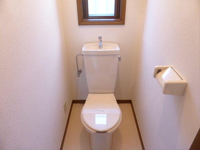 セゾンタニザワのトイレ|落ち着いた色調のトイレです