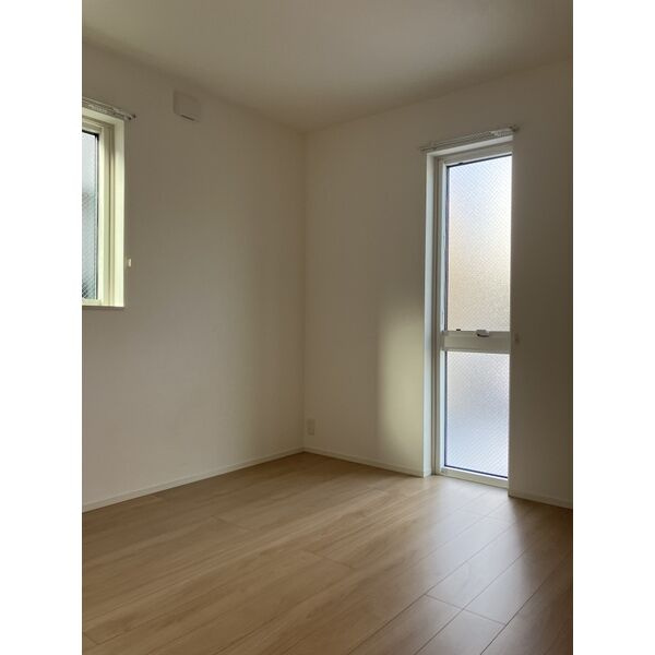 グレイス長岡京の洋室