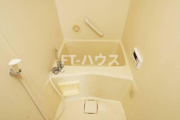 ビレッジハウス古和釜３号棟の浴室