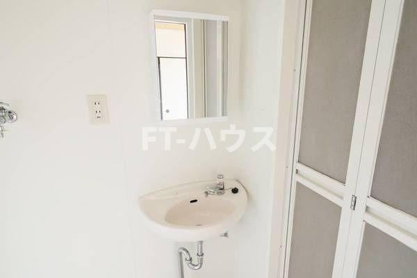 ビレッジハウス古和釜３号棟の洗面所