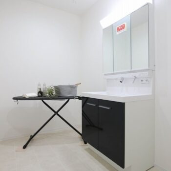 廿日市市大野字水口　新築一戸建て(全2棟)の独立洗面台