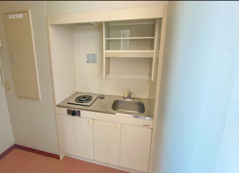 近江八幡市西庄町の店舗事務所のキッチン