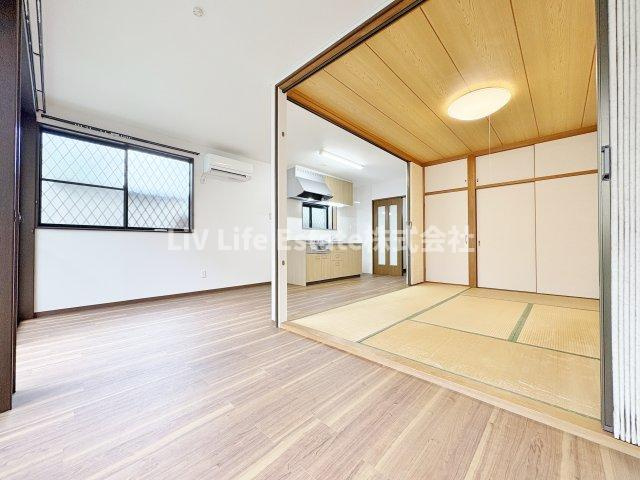 秋津町５丁目一戸建貸家（２）の居間・リビング