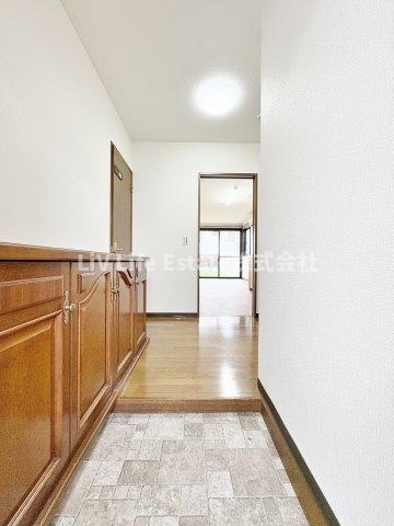 秋津町５丁目一戸建貸家（２）の玄関