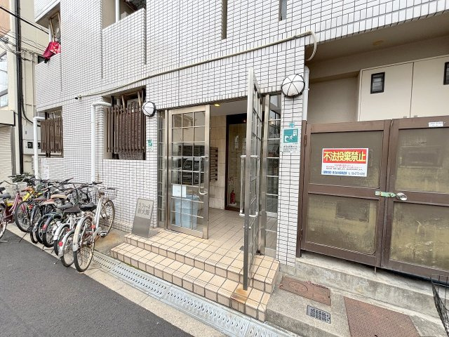 ラフィーネ新大阪のロビー