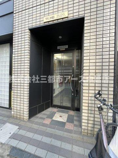 【エントランス】 | ＯＭＵＳⅡ
※別部屋の参考写真になります。