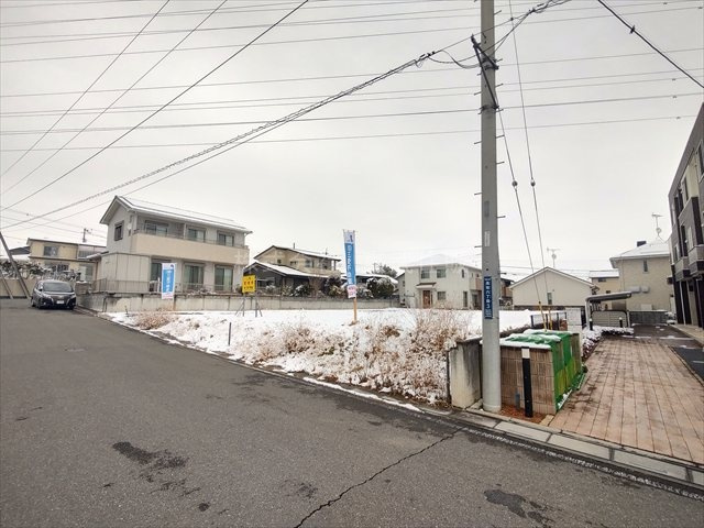 【前面道路含む現地写真】の画像