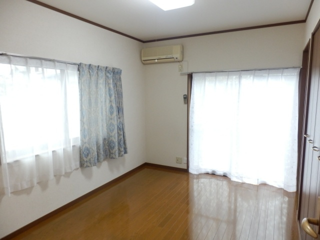 飯田4丁目6-8貸家の洋室|南2号棟のサンプル写真になります