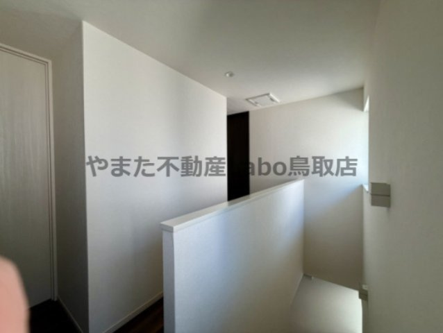 鳥取市湖山町西２丁目中古一戸建てのその他|２階廊下