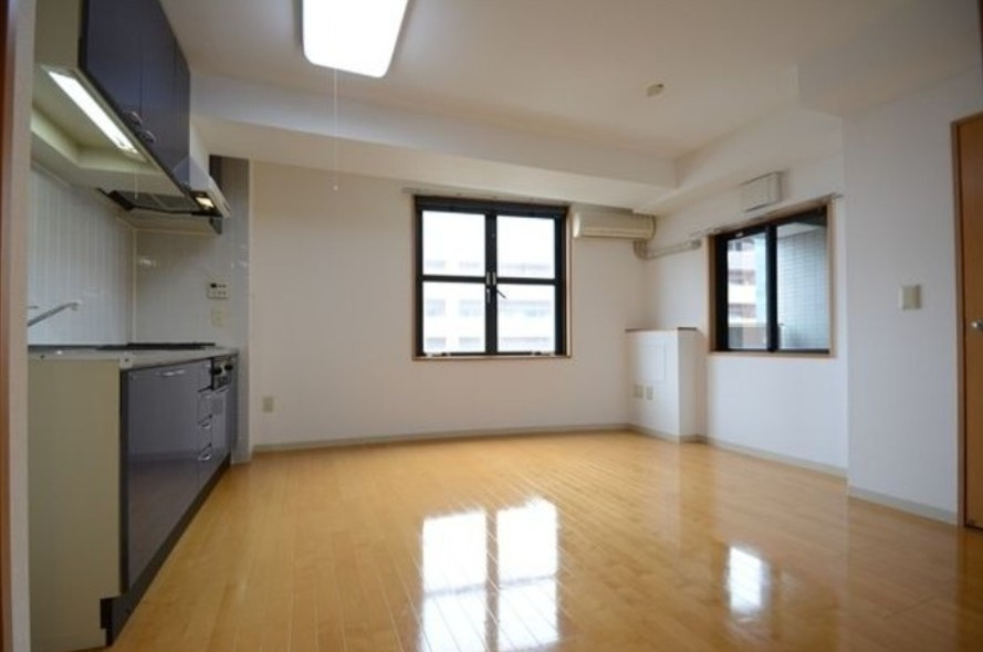 【居間・リビング】