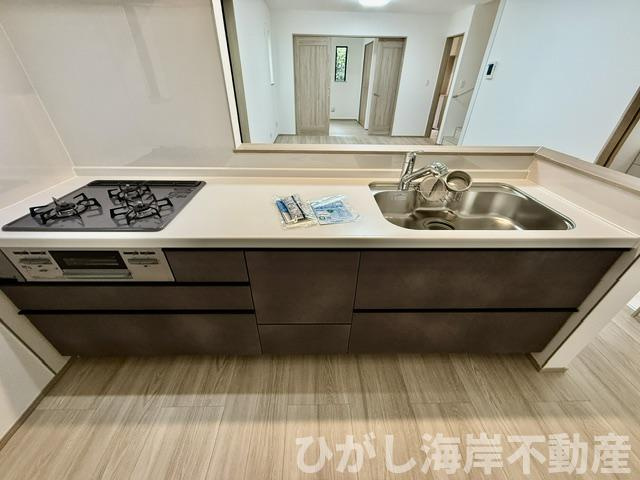 藤沢市大庭　新築戸建　全３棟のキッチン|システムキッチン