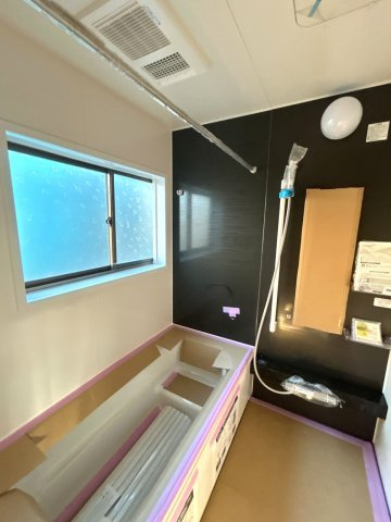 栃木市箱森　中古戸建の浴室