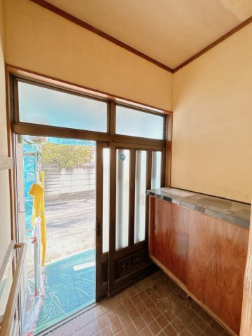 栃木市箱森　中古戸建の玄関
