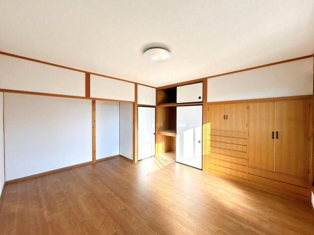 栃木市箱森　中古戸建の洋室