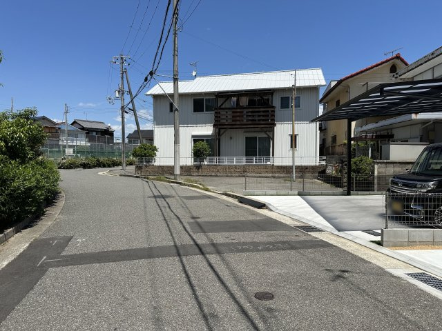 明石市二見町東二見新築戸建B号棟の前面道路含む現地写真