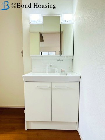 LDK20帖以上で広々　日富美町1期　全7区画　3号棟の独立洗面台