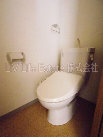 小平市花小金井南町１丁目の賃貸マンションのトイレ