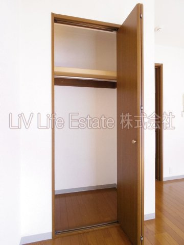 小平市花小金井南町１丁目の賃貸マンションの収納