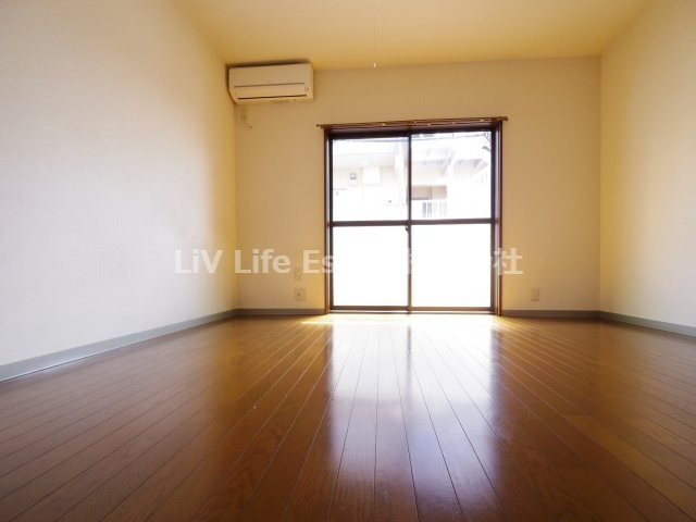 小平市花小金井南町１丁目の賃貸マンションの洋室