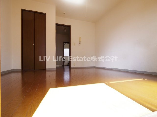 小平市花小金井南町１丁目の賃貸マンションの居間・リビング