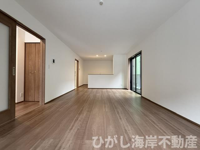藤沢市大庭　新築戸建　全３棟の居間・リビング|19帖　LDK