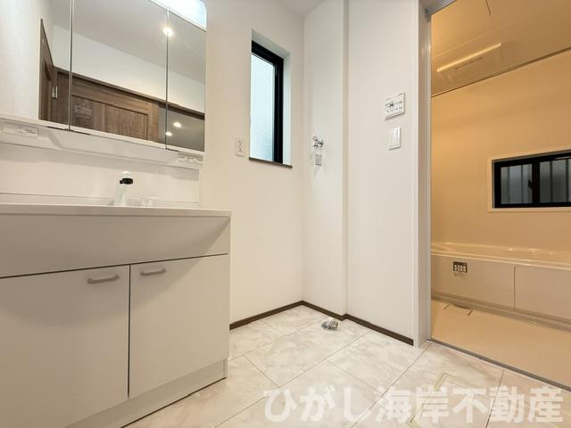 藤沢市大庭　新築戸建　全３棟の脱衣所|脱衣スペース