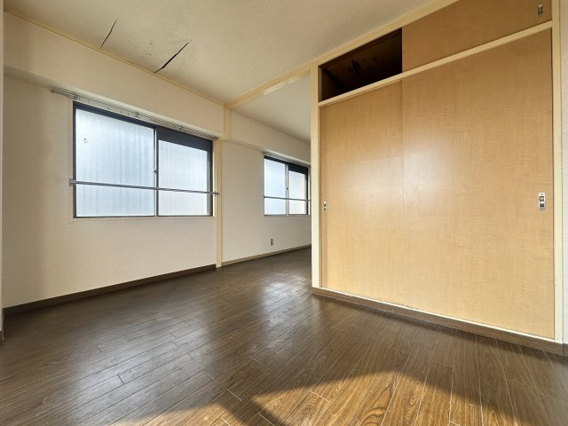 アーバンコートSKの寝室